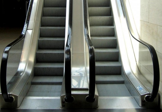 Que significa soñar con escaleras electricas